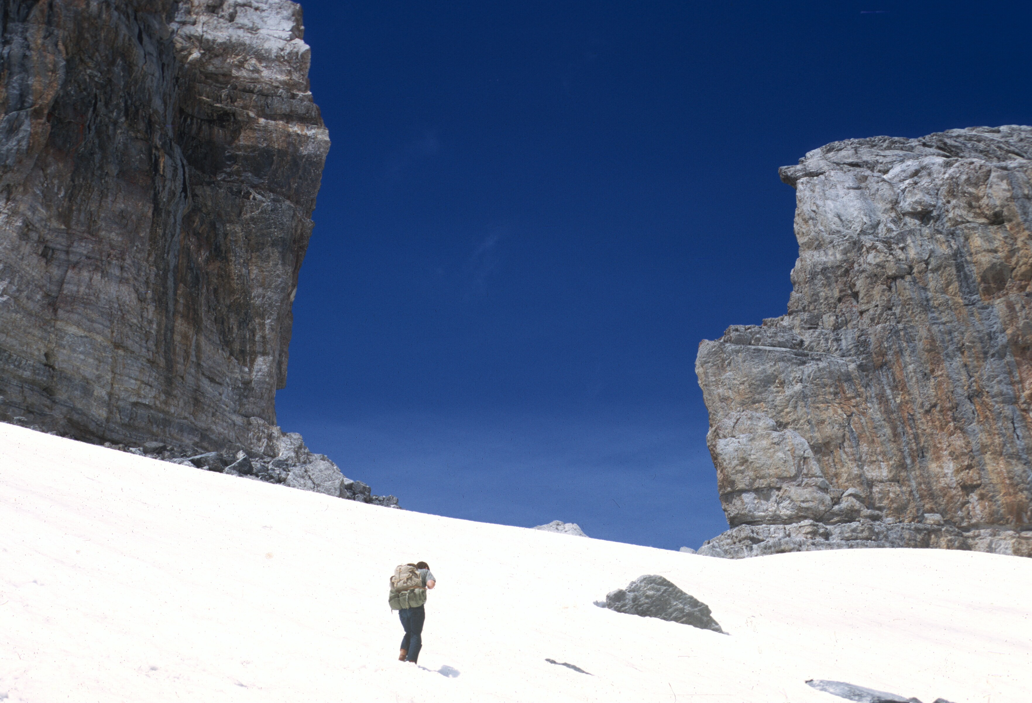 spain pyrenees brecha g